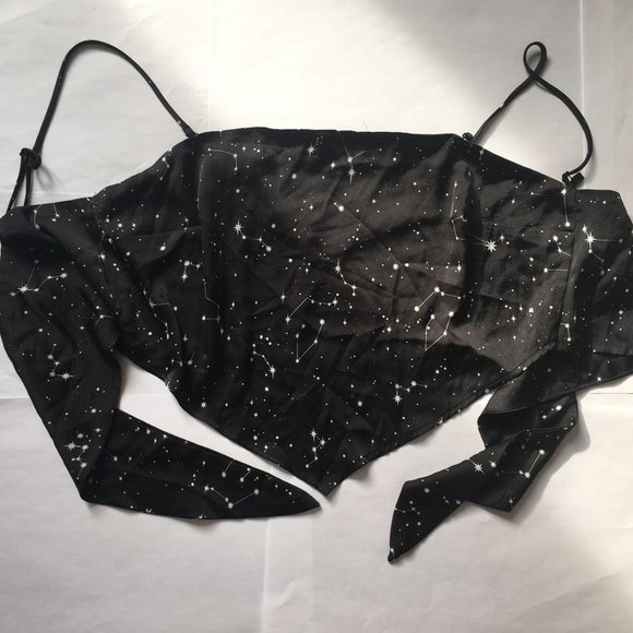 Garage Size Small Tops Lot! Trendy and Cute! - Picture 2 of 6